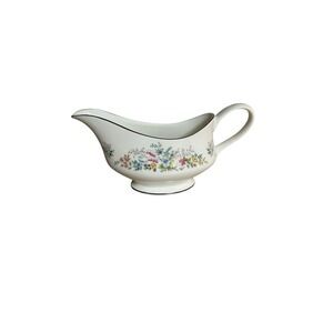 Wedgwood Aspen Gravy‎ Boat Only No Plate R4542
